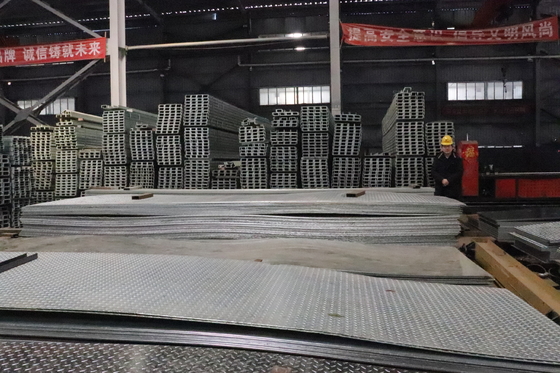 7.75mm Hot-rolled Galvanized High Zinc Layer Pattern Plate dengan pengolahan yang dapat disesuaikan