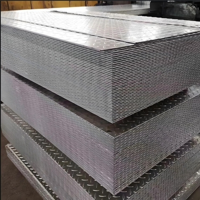 Q235 MS Diamond Steel Sheet untuk membuat alat kecil dan A36 HR Checkered Iron Sheet