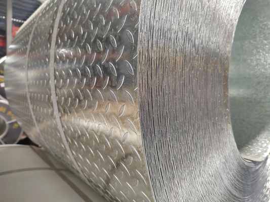 Non-Alloy Q235 MS Diamond Steel Coil dengan sertifikasi JIS dan pemotongan termasuk