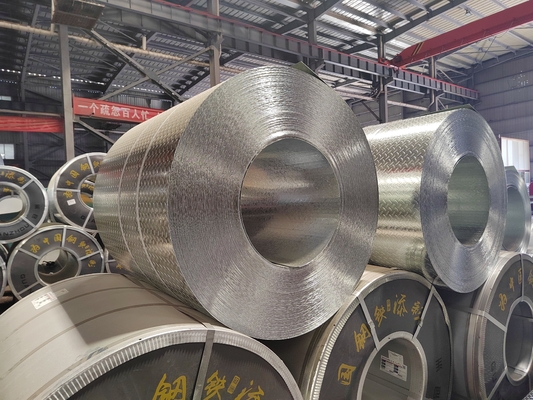 6m Panjang Disesuaikan Embossing Carbon Ringan Checkered Plat/Lembar Baja untuk Kontainer dan Boiler Aplikasi