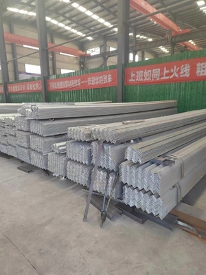 Pengeboran Hot Rolled 6 Bar Angle/ms Angle/galvanized Angle 90*90 Steel Bar