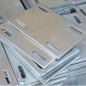 Desain Modern Piring Baja Tertanam untuk Bangunan Kantor Sistem Tembok Luar
