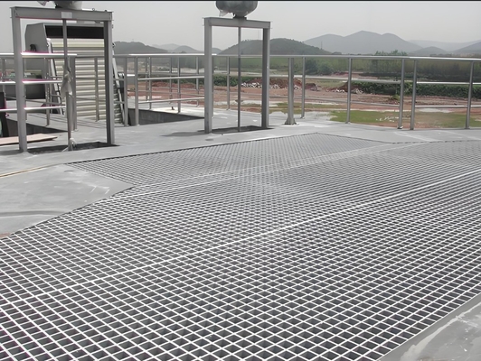 Storm Drain Trench Cover Mild Steel Checker Plate Grating Mesh dengan 50mm Cross Bar Pitch