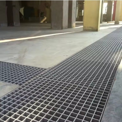 Silver Steel Grating Walkway dengan Gaya Desain Industri dan Berat Platform Las