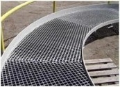 ISO9001 Sertifikasi Bahan Bangunan Logam Galvanis Baja Bar Grating Walkway Perak