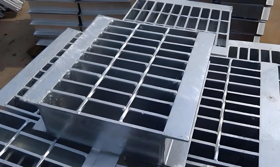 Perak Galvanized Steel Mezzanine Flooring Bar Grating dengan Sertifikasi ISO9001