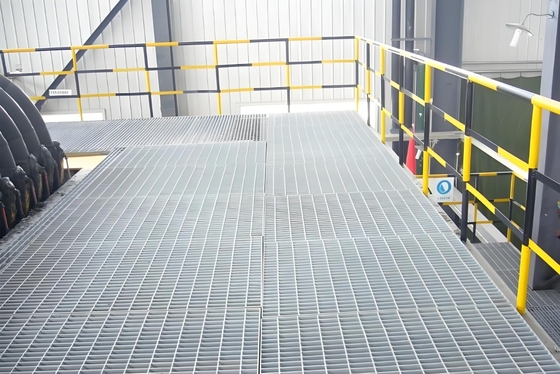 Aluminium Grating untuk tambang lapangan Platform Walkway ISO9001 bersertifikat baja galvanis