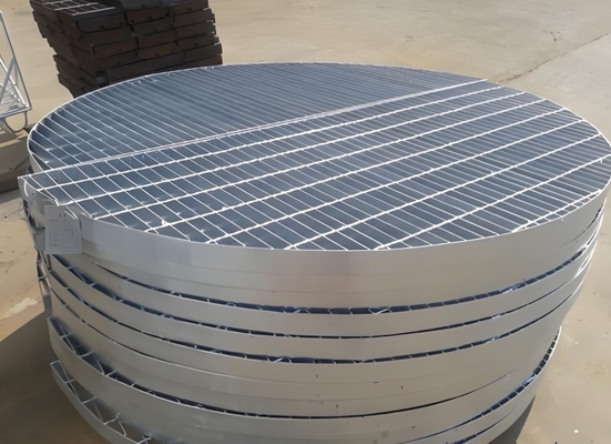 Aluminium Grating untuk tambang lapangan Platform Walkway ISO9001 bersertifikat baja galvanis