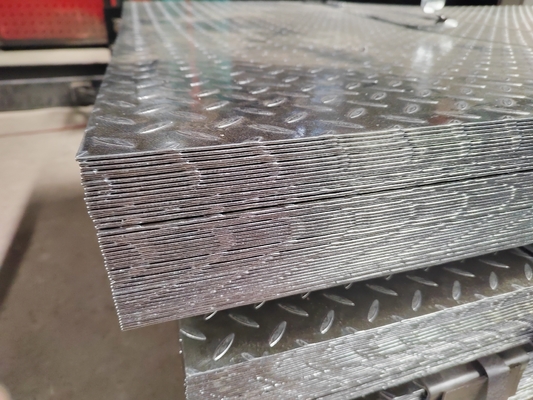 ISO9001 Sertifikasi DX51D Pola Galvanis Piring Baja 5,75*1250mm Z41-Z60 Lapisan