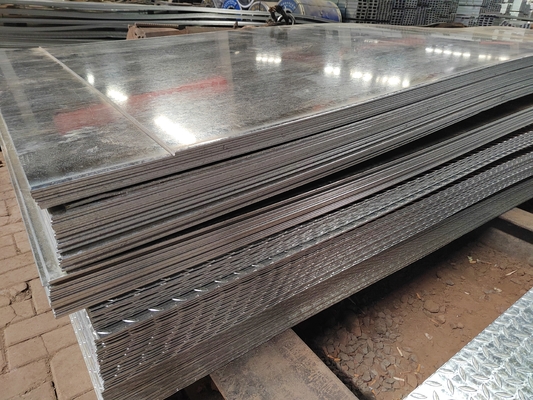5.75*1500mm Pengelasan Lembar Baja Galvanis untuk Lapisan Konstruksi Z41-Z60 Disesuaikan